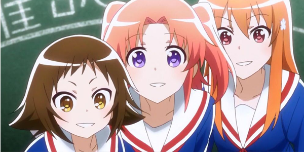 As garotas do anime Mikakunin de Shinkoukei, as três sorrindo